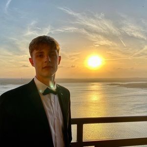 Meet your Posher, Connor